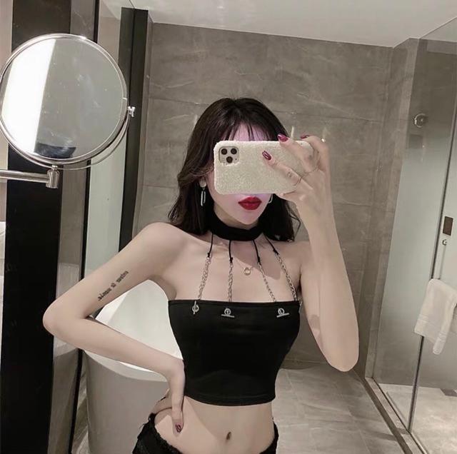 áo ống tặng chocker kèm dây xích