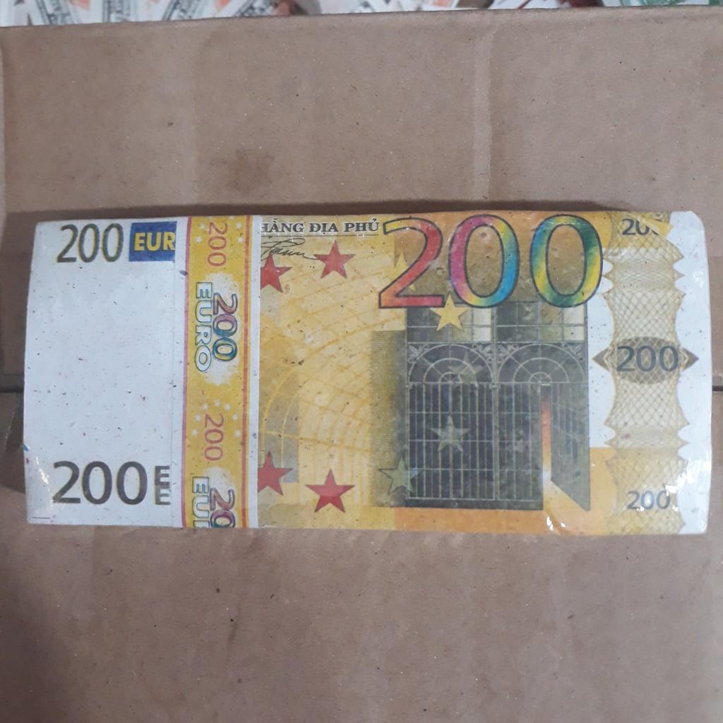 Một cây đô Euro gồm 10 xấp nhỏ
