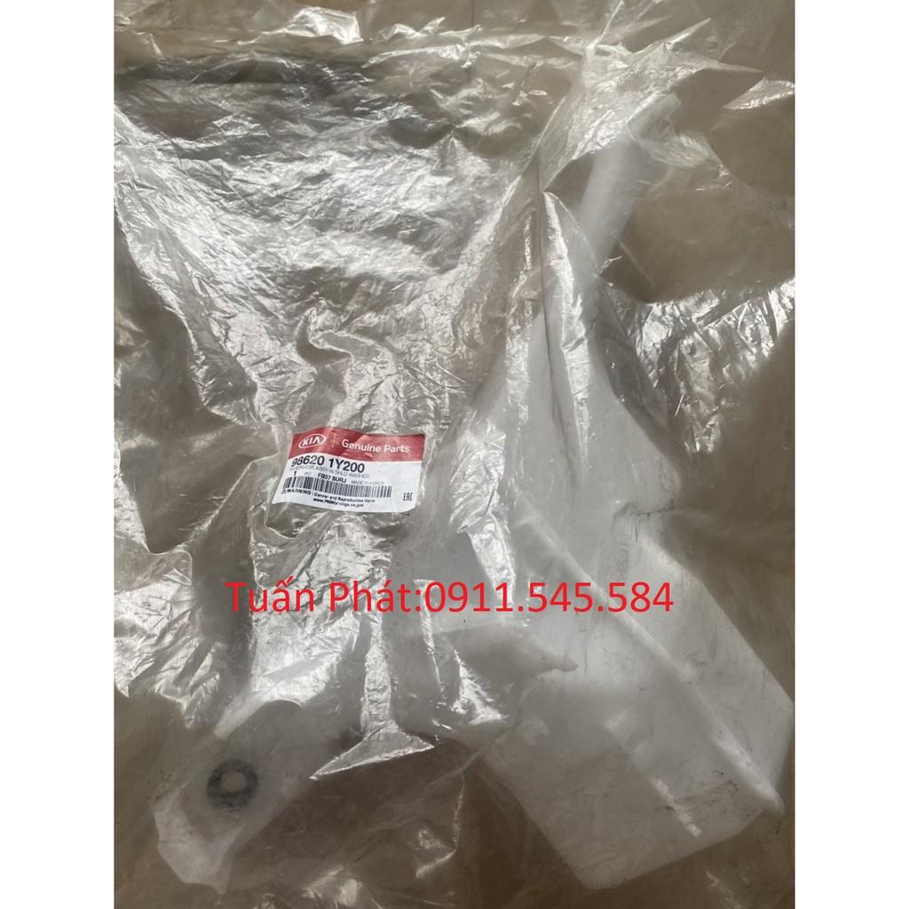 Bình Nước Rủa Kính Dành Cho OTO