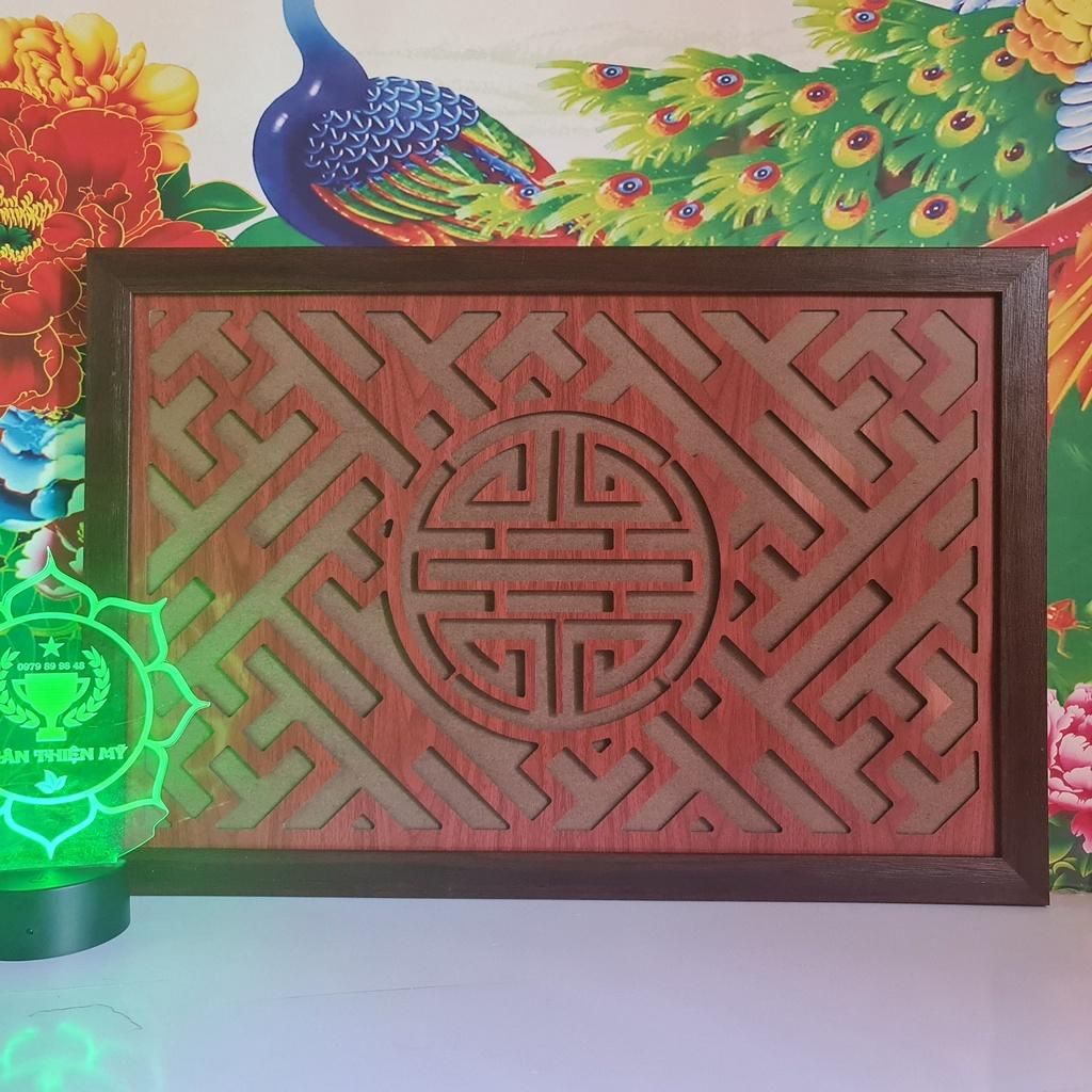 Tấm chống ám khói bàn thờ mẫu Thọ Hán