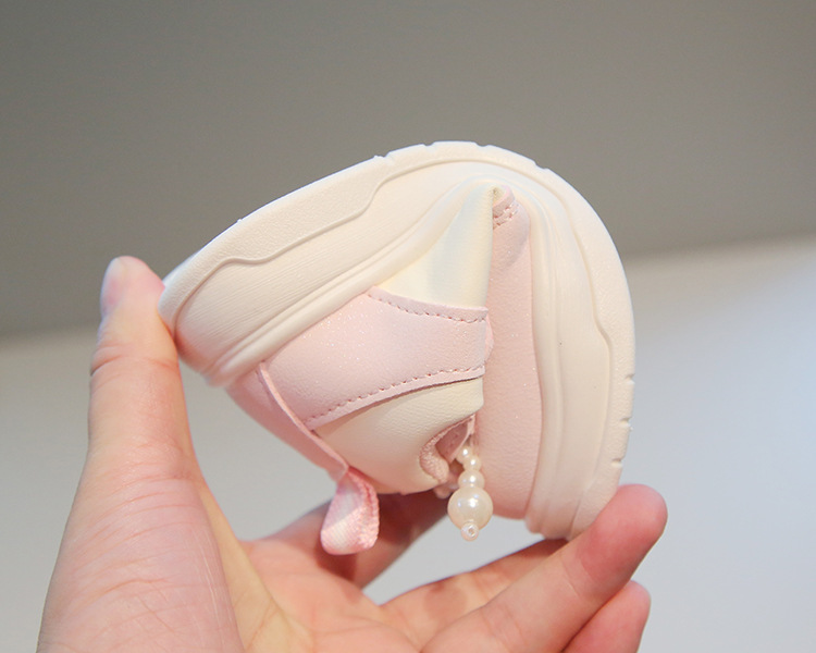 Giày thể thao cho bé phong cách dễ thương – GTE9171