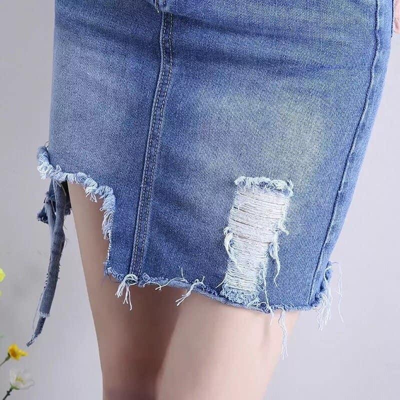 CHÂN VÁY JEAN LAI TUA RUA PHONG CÁCH THỜI TRANG BỤI chết jean mềm mịn,ko co giãn