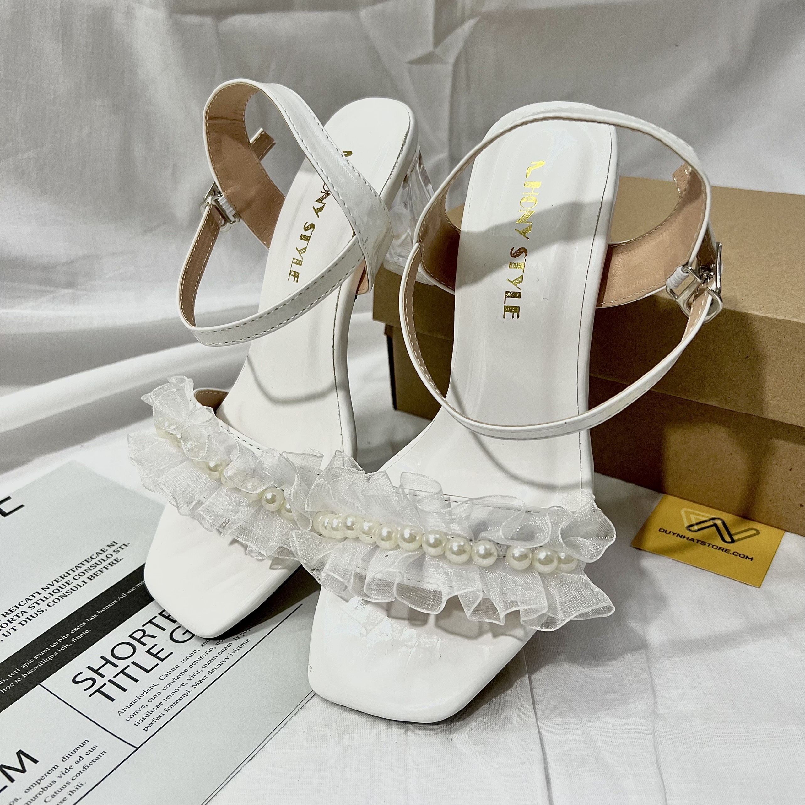 Giày Sandal Cao Gót 7cm Duy Nhật Store Phối Hàng Ngọc Nhún Gót Vuông Trong Sang Trọng Đơn Giản Thanh Lịch Màu Đen Trắng