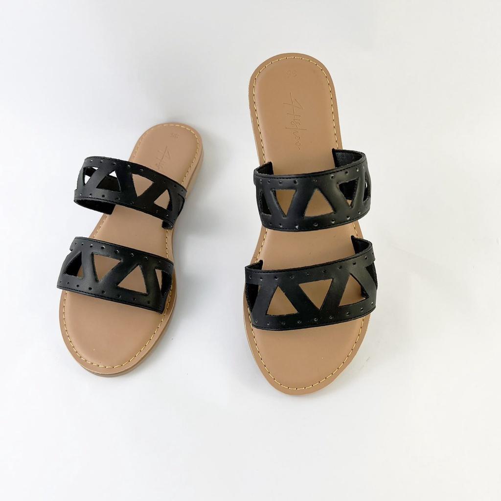 Dép lê nữ kiểu dáng sandal đi biển 2 quai ngang đế bệt cao cấp chính hãng Hishoo S065