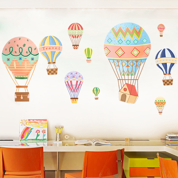 Decal trang trí tường - Khinh khí cầu thổ cẩm sắc màu