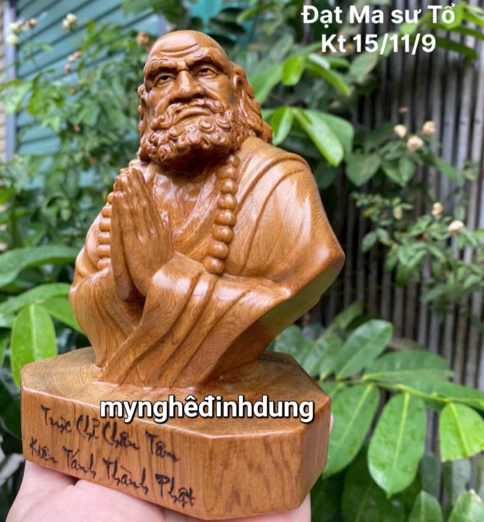 Tượng đạt ma sư tổ bằng gỗ bách xanh thơm nức kt cao 15x11x9cm