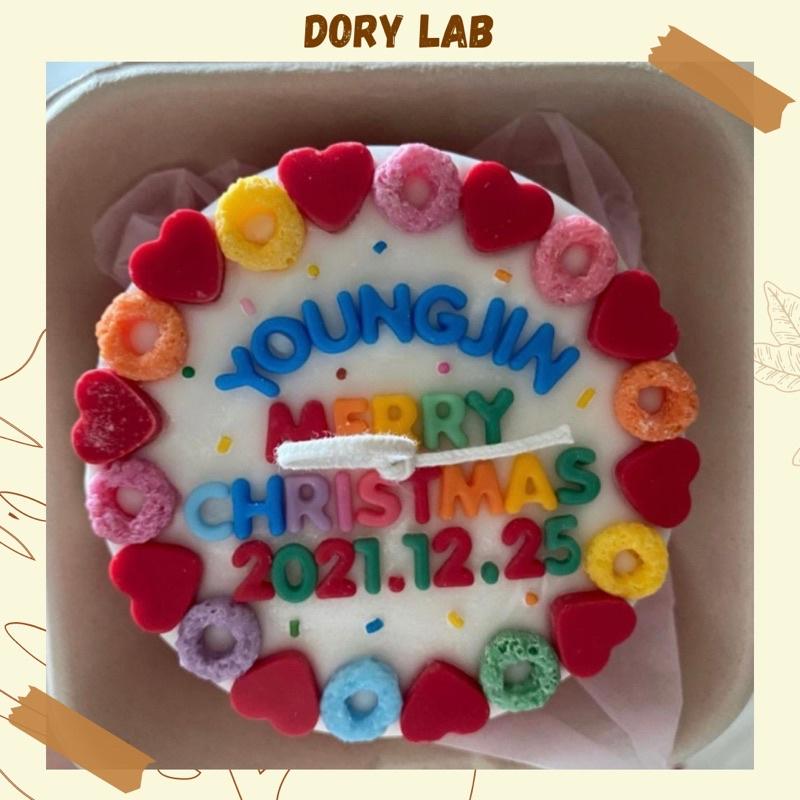 Nến Thơm Handmade Bánh Kem Sô-cô-la Trang Trí Chữ Theo Yêu Cầu - Dory Lab