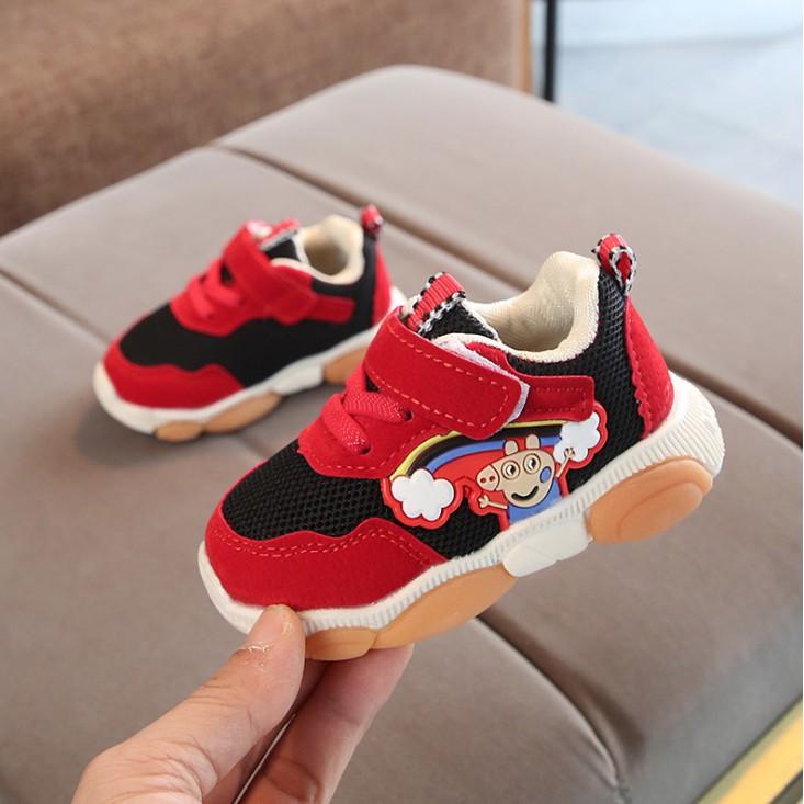 Giày tập đi, giày sneaker, giày thể thao heo Peppa (3 màu)