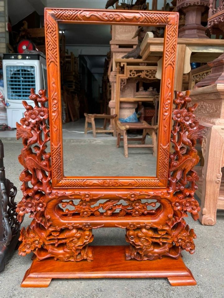 Khung ảnh Rồng hóa hoa mai gỗ hương hàng cực đẹp