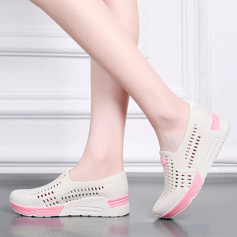Giày nhựa nữ độn đế cao cấp hot trend 2020 - MH64