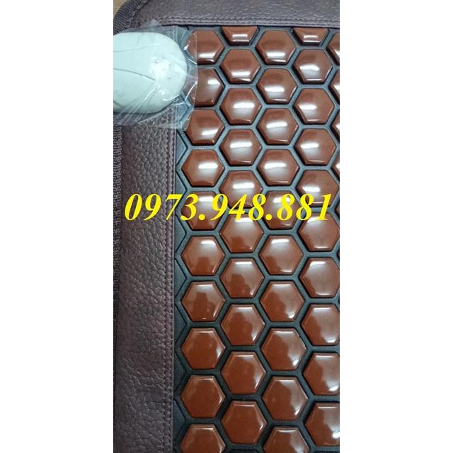 Thảm/ đệm đá nhiệt nóng Fanocarem có 2 nút ngồi nhiệt KT 45*45*3,5cm (Tặng kèm 1 vòng tay đá tourmaline)