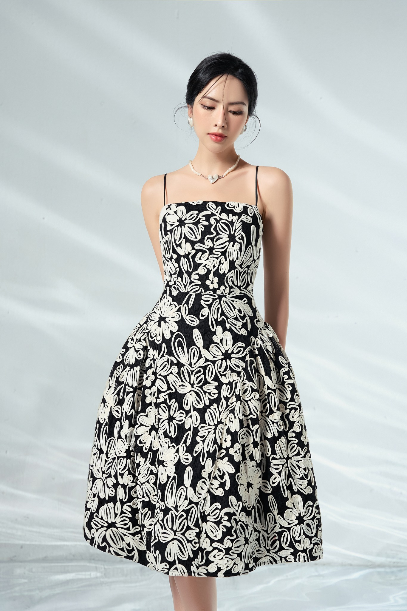 OLV - Đầm Glamour Lace Dress