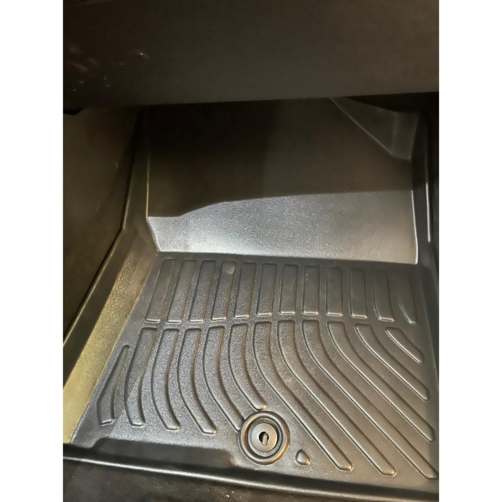 Thảm lót sàn xe ô tô Kia Sorento 2021-  Nhãn hiệu Macsim chất liệu nhựa TPE màu đen hàng loại 2