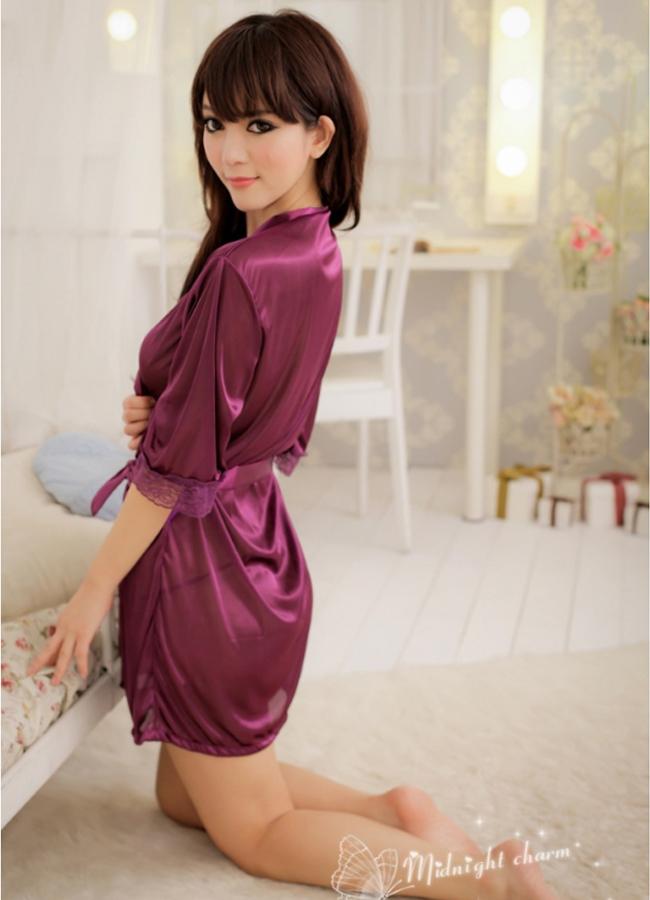 Áo ngủ chất lụa - Màu tím + Quần lót lọt khe