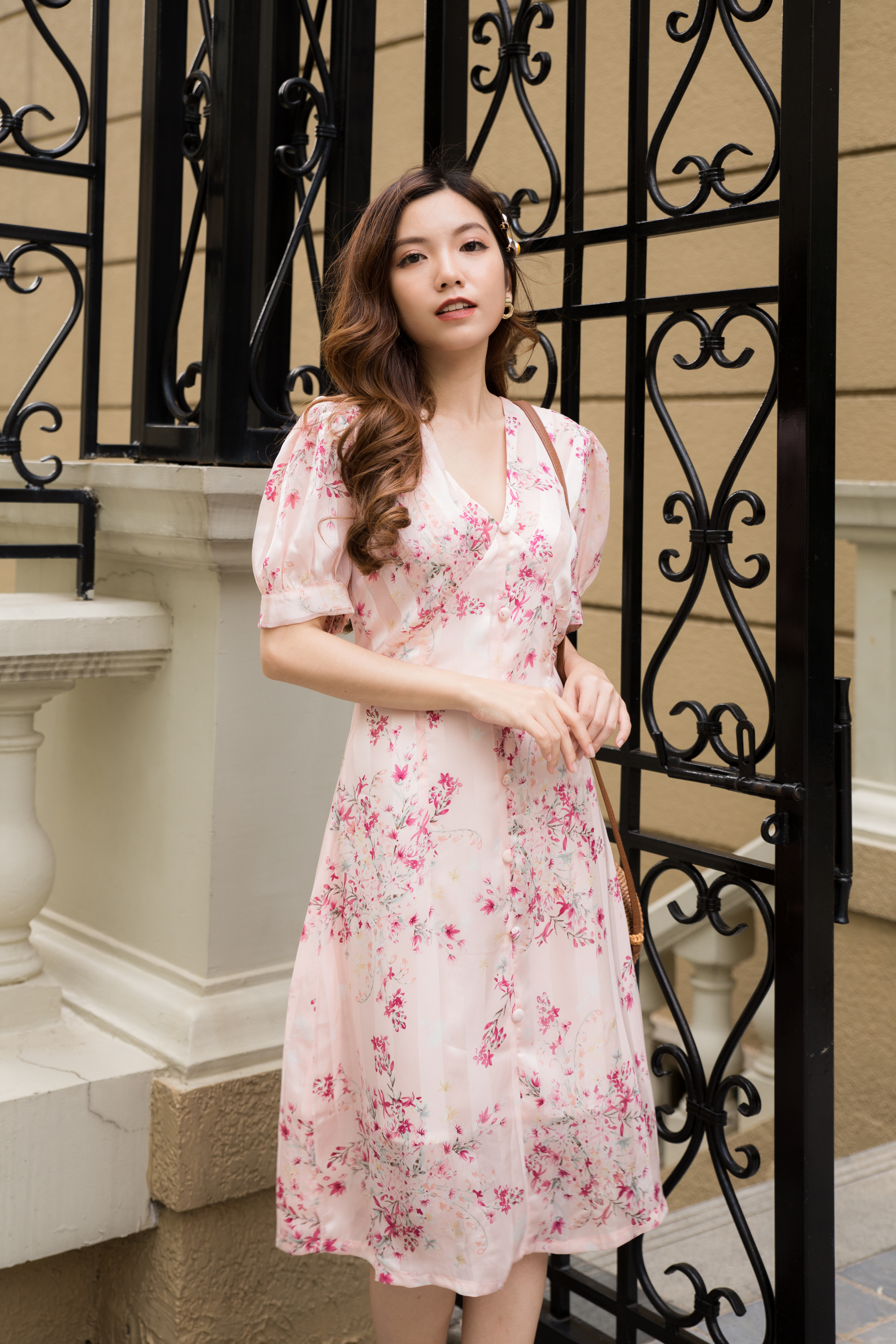 Đầm suông nhún ngực