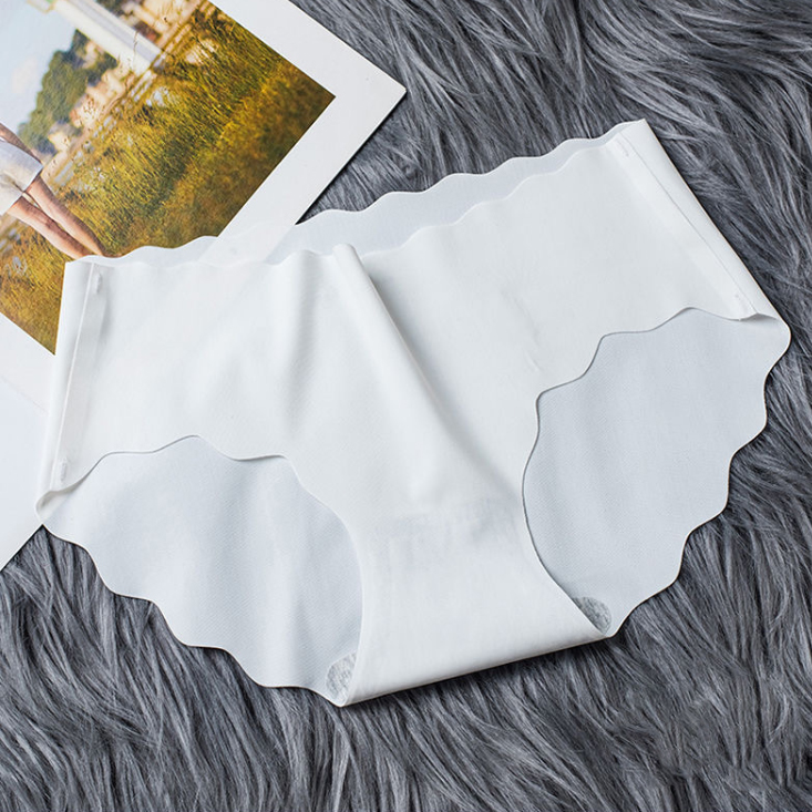 Combo 4 quần lót cotton kháng khuẩn không đường may Nhật Bản