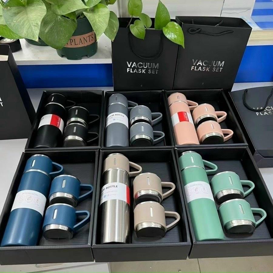 BỘ BÌNH NƯỚC GIỮ NHIỆT INOX 304 DUNG TÍCH 500ML KÈM 2 CỐC CÁCH NHIỆT VACUUM FLASK CÓ QUAI CẦM + FULL BOX CAO CẤP