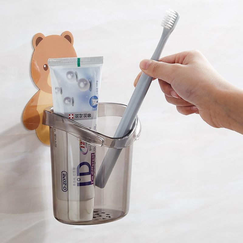 Cốc để bàn chải dán tường hình gấu