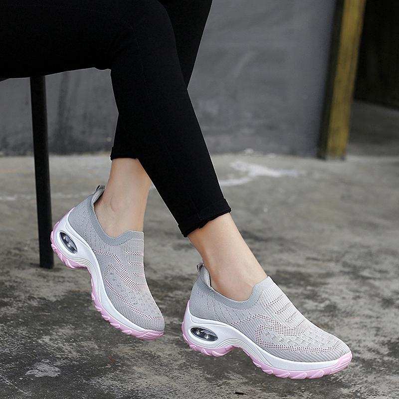 2020 Fashion women outdoor soft running sneakers casual sport shoes