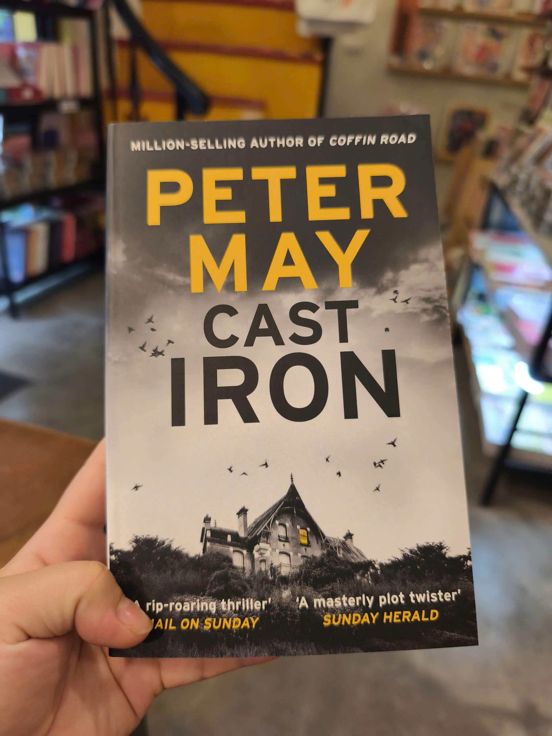 Sách - Cast Iron by Peter May | Mystery / Crime / Ngoại văn Nhập khẩu UK / Trinh thám Tiếng Anh