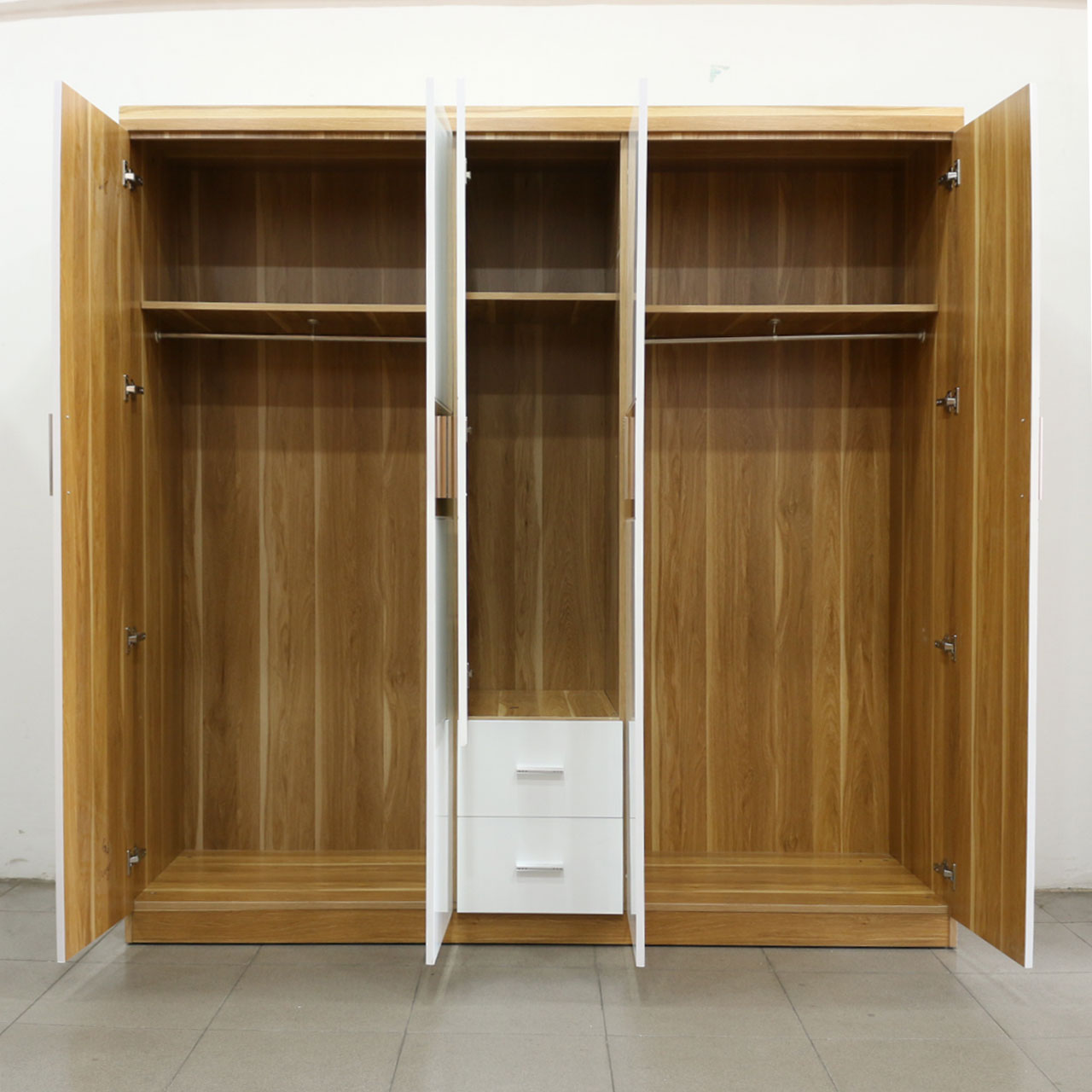 Tủ Áo Cửa Mở 2Mx2M Gỗ MDF Melamine Màu Vân Sọc Vàng Cánh Trắng