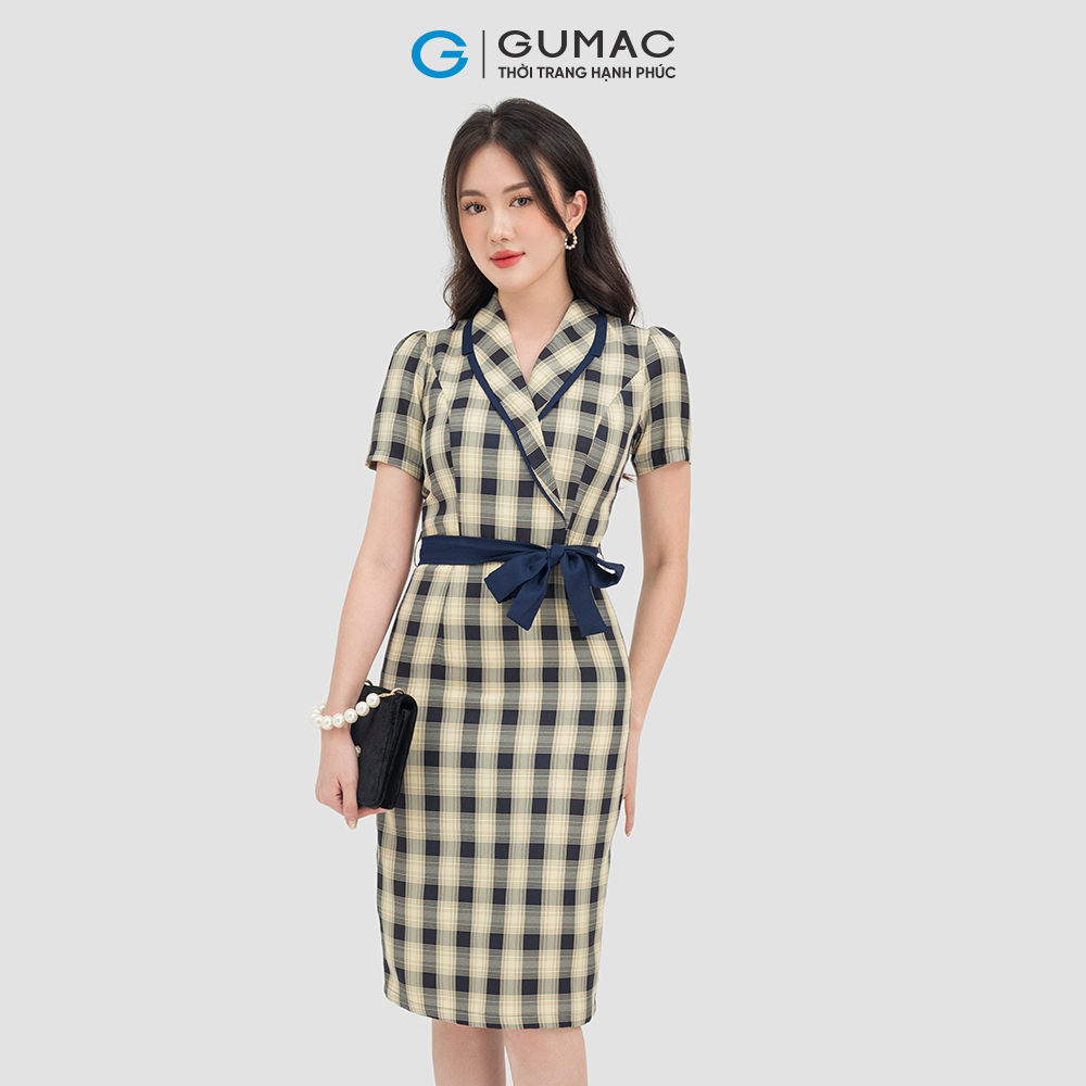 Đầm dáng ôm nữ GUMAC DC07018,sọc ca rô cổ vest phối nơ sang trọng