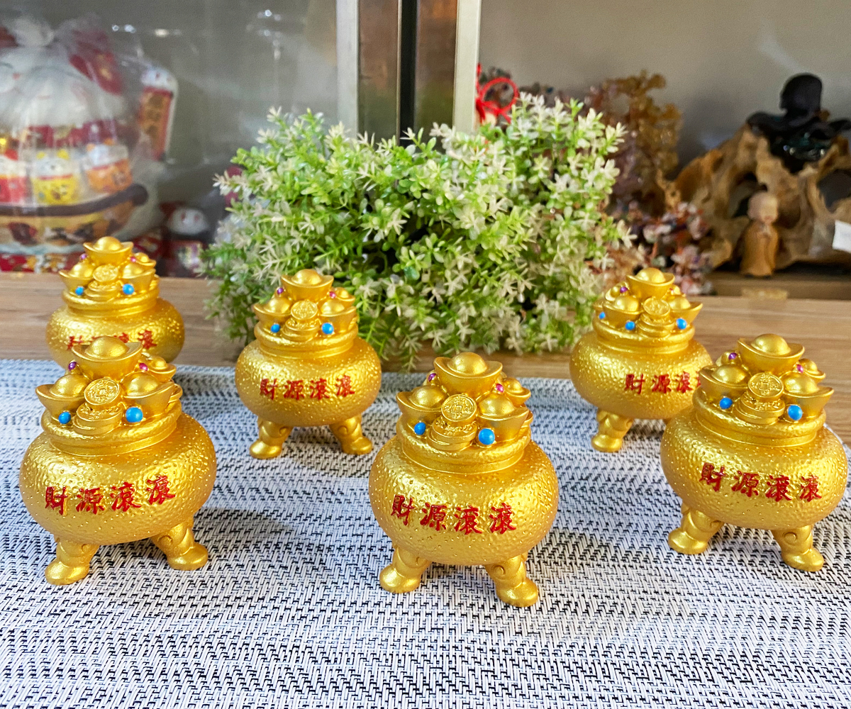 Chậu vàng Tài Lộc 8cm giúp Chiêu Tài Tấn Lộc