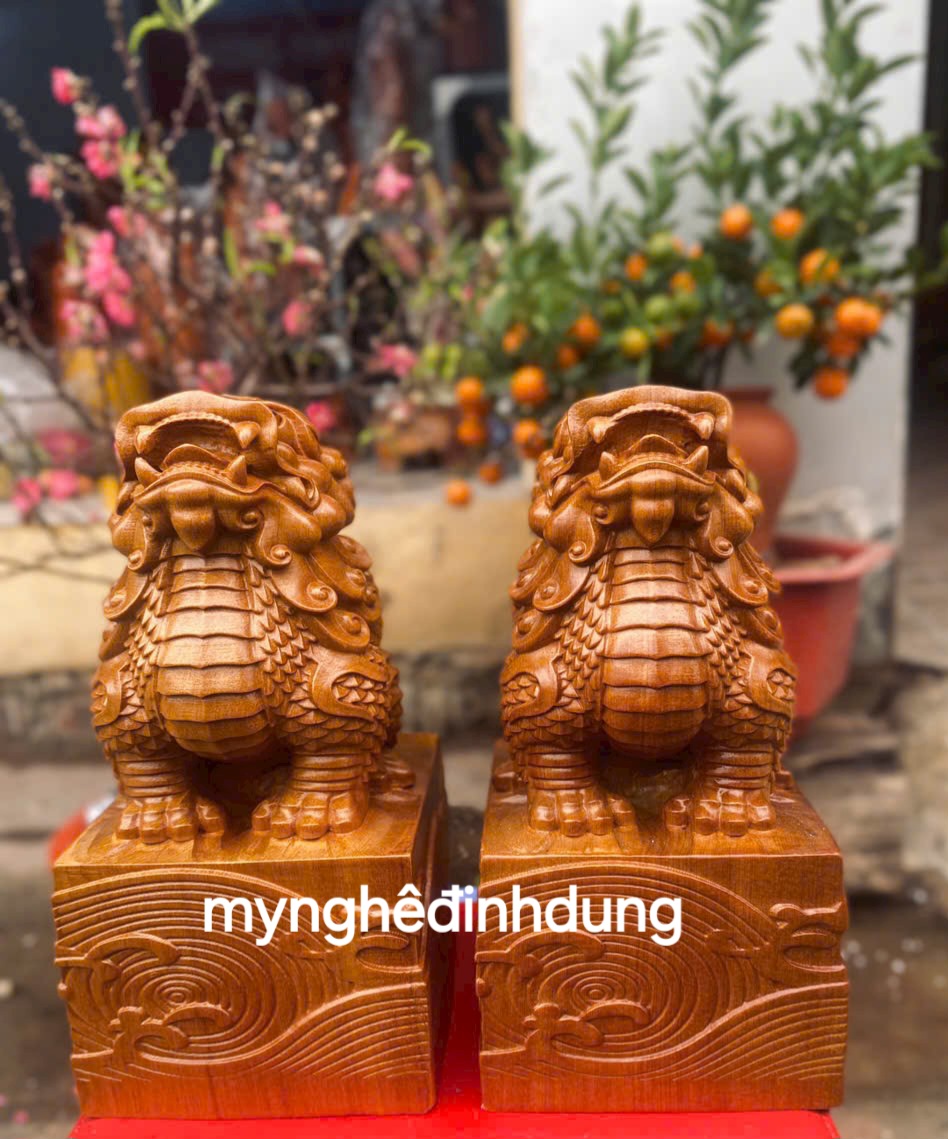 Cặp nghê tài lộc bằng  gỗ  bách xanh thơm nức cao 23x12x12cm