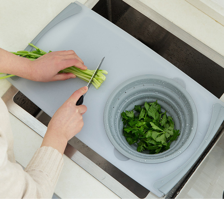 Thớt rổ nhựa đa năng gác bồn rửa chén 2 trong 1 siêu tiện lợi