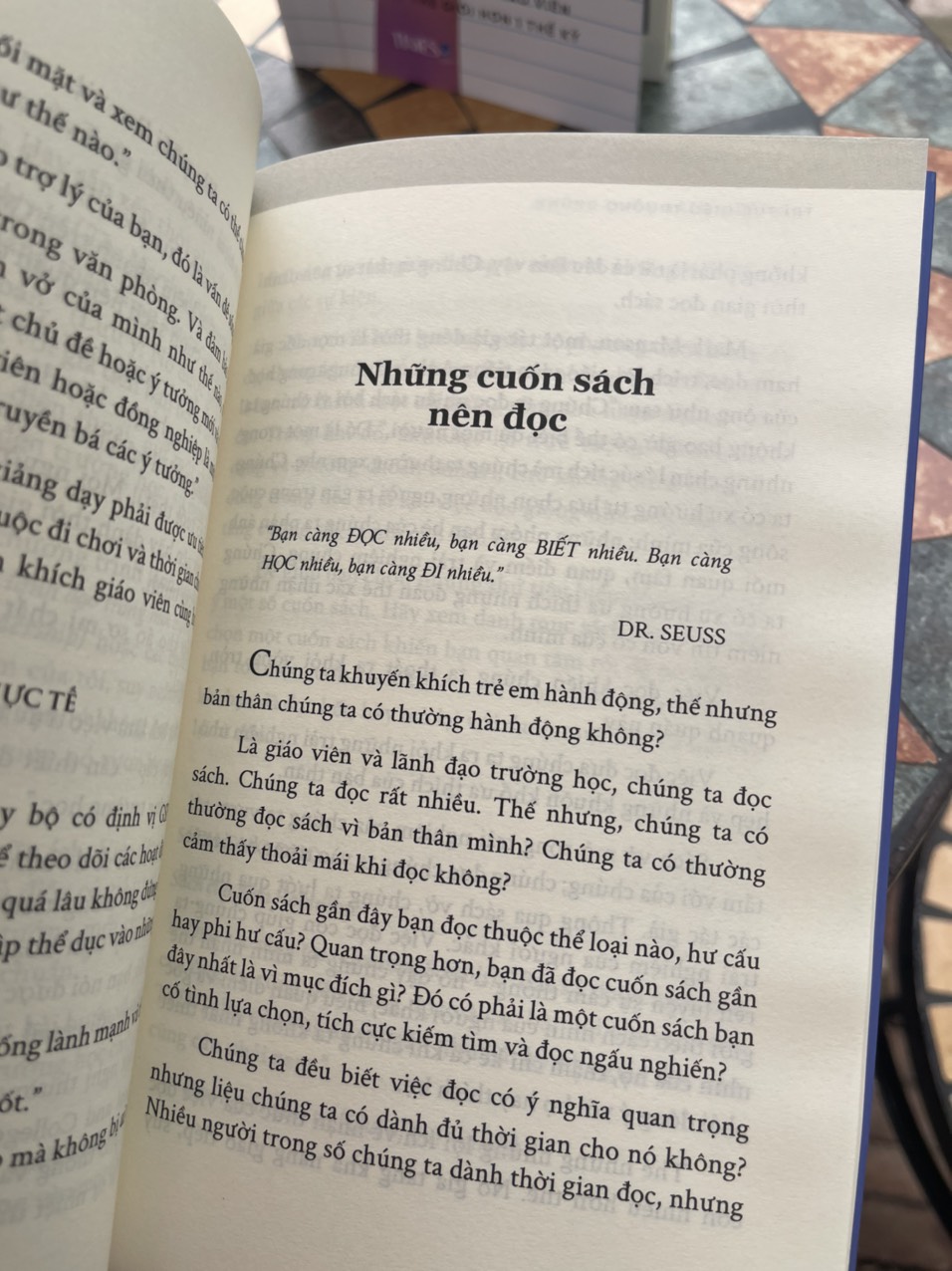 TRÍ TUỆ HIỆU TRƯỞNG: Những lời khuyên thiết yếu cho các nhà lãnh đạo trường học – Denry Machin – Thanh Minh dịch – Times Book - NXB Dân Trí