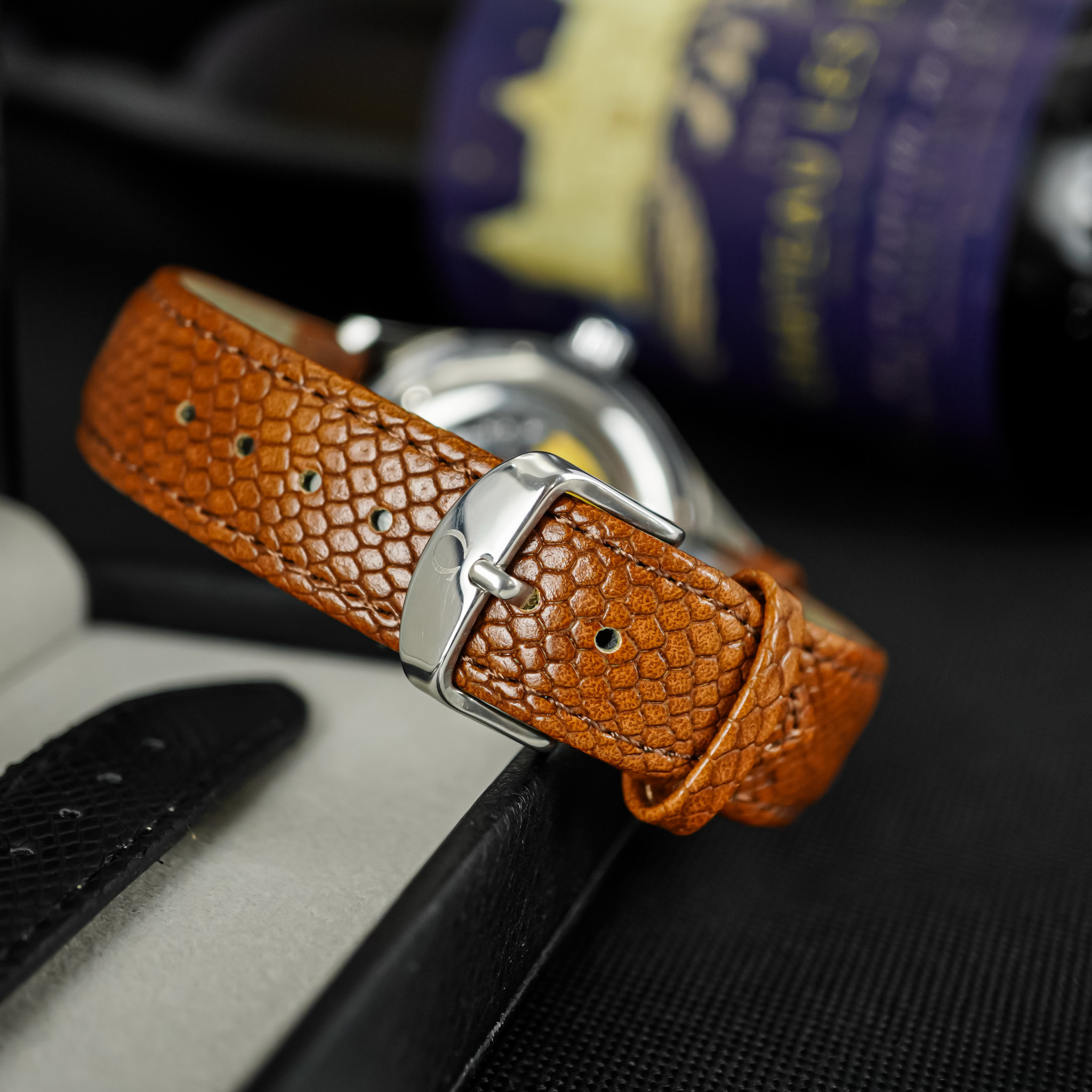 Đồng hồ đeo tay Omega B713 Máy Pin Hàng chính hãng