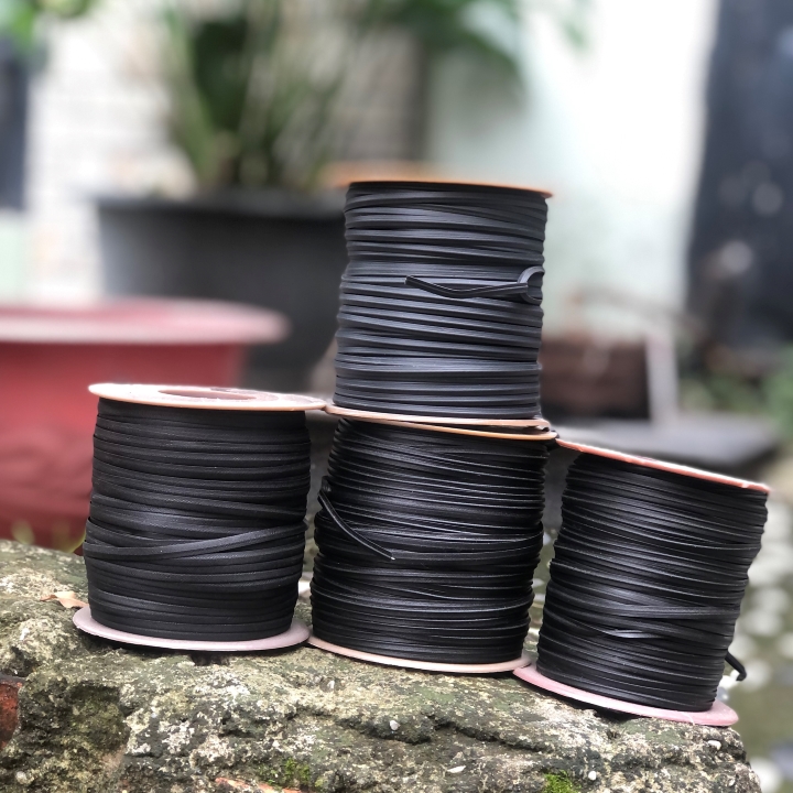 Dây kẽm bọc nhựa đen buộc lan, cây cảnh cuộn 200g