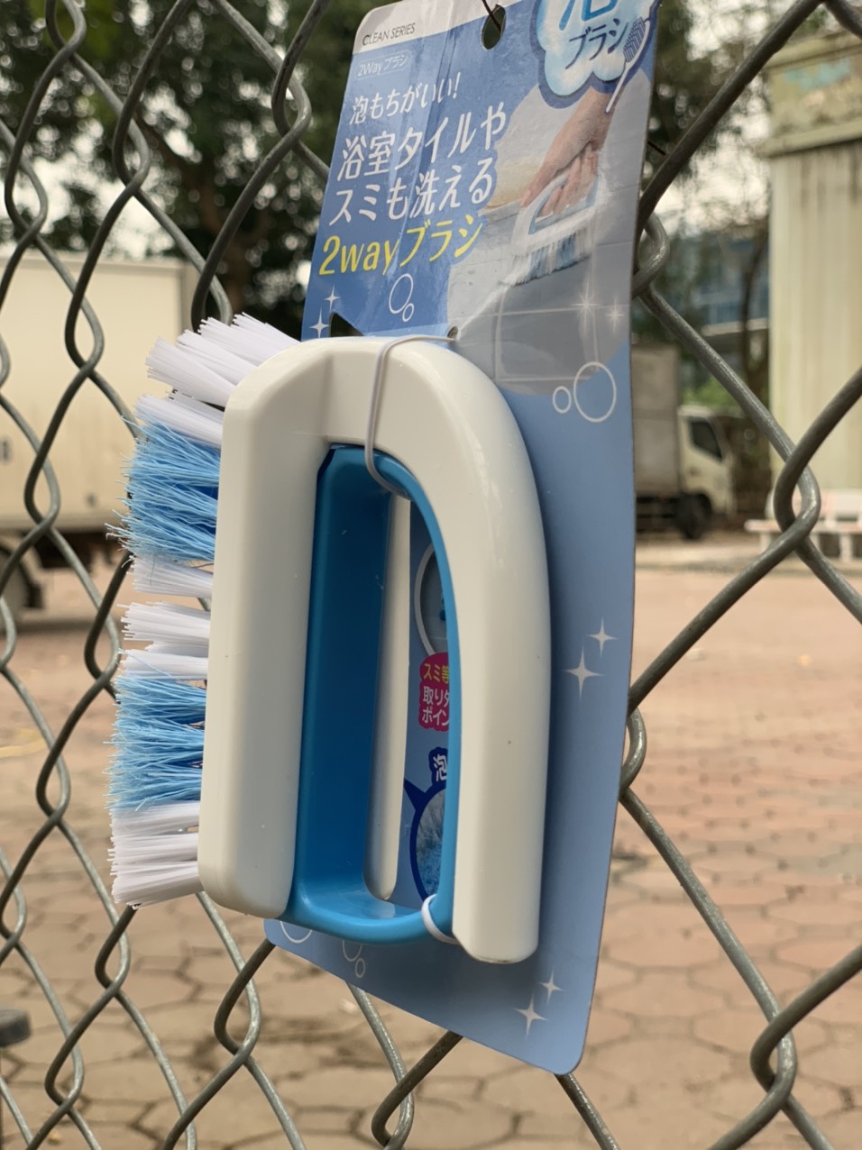 Bàn chải chà góc giặt đồ 2 trong 1 hàng nội địa Nhật Bản