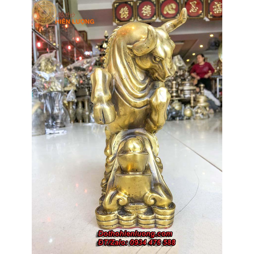 Linh Vật Trâu Đứng Hũ Tiền Và Quan Tiền Bằng Đồng Vàng