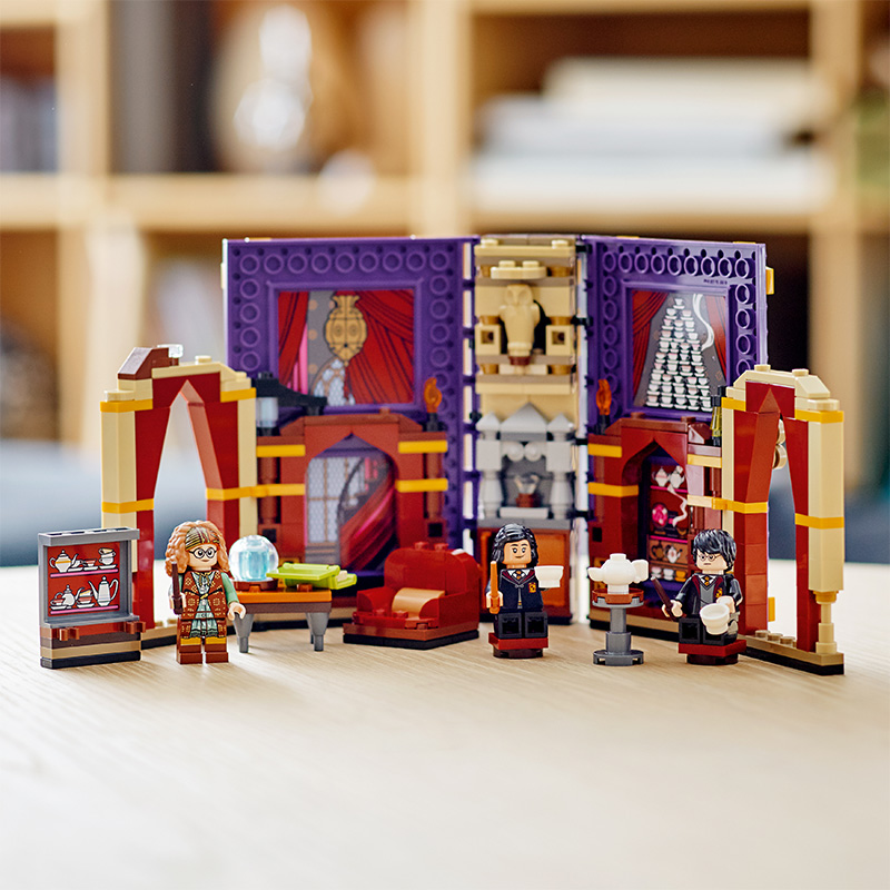 Đồ Chơi LEGO Lớp Học Môn Tiên Tri 76396