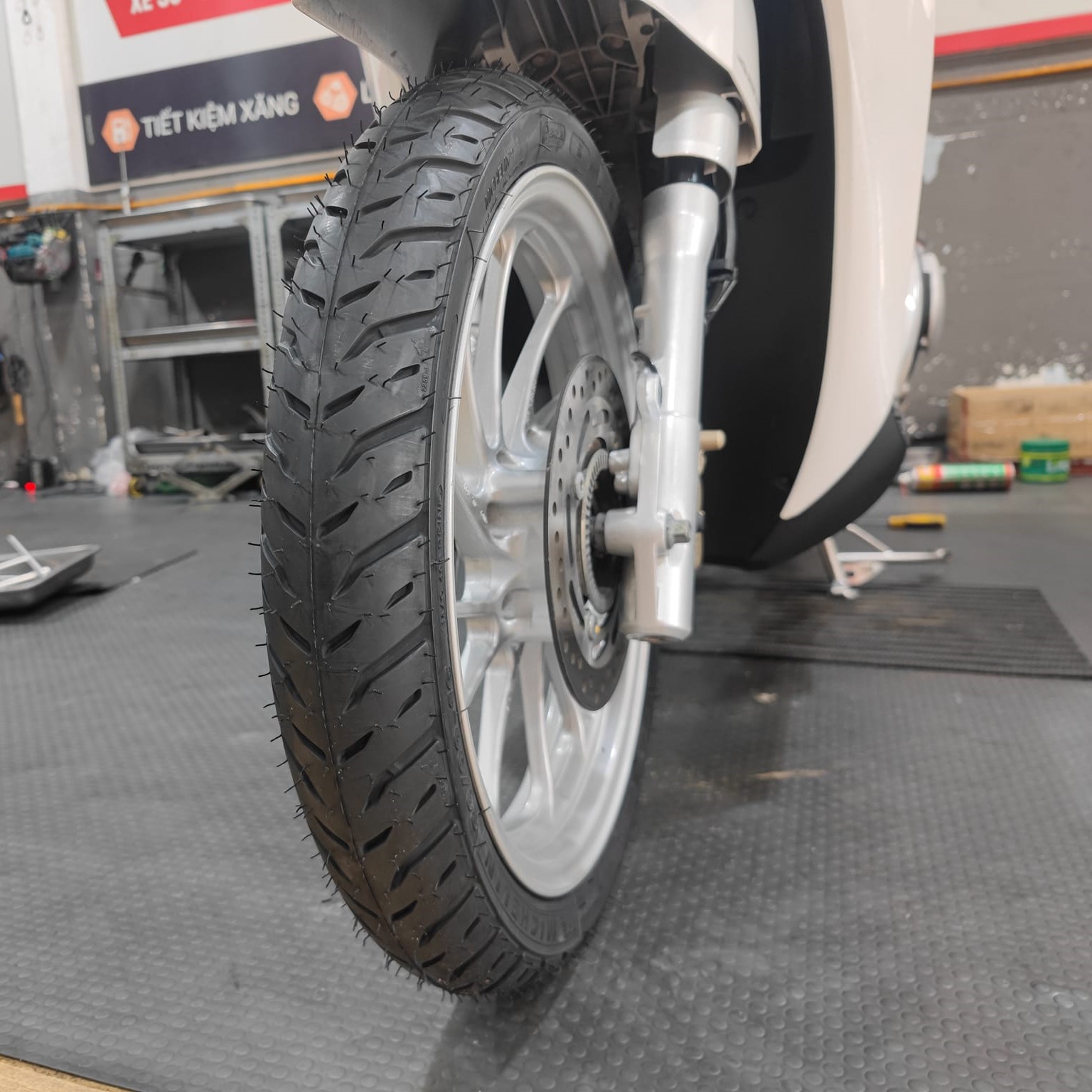 Lốp Michelin Pilot Street 2 80/90-16 - 100/90-14 dành cho xe SH Mode 125 các đời (220062) (220056)
