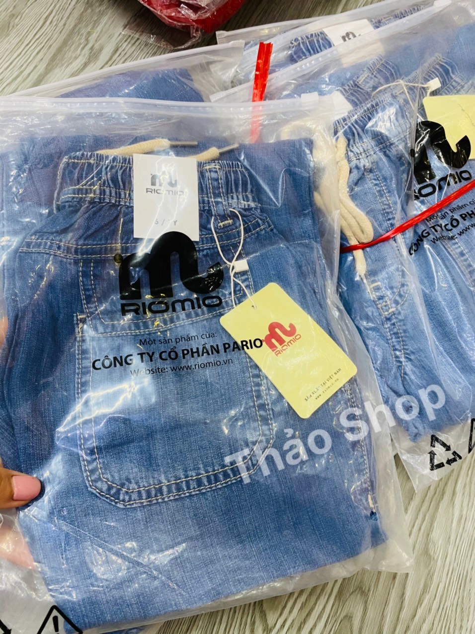 QUẦN JEANS BO GẤU CHO BÉ