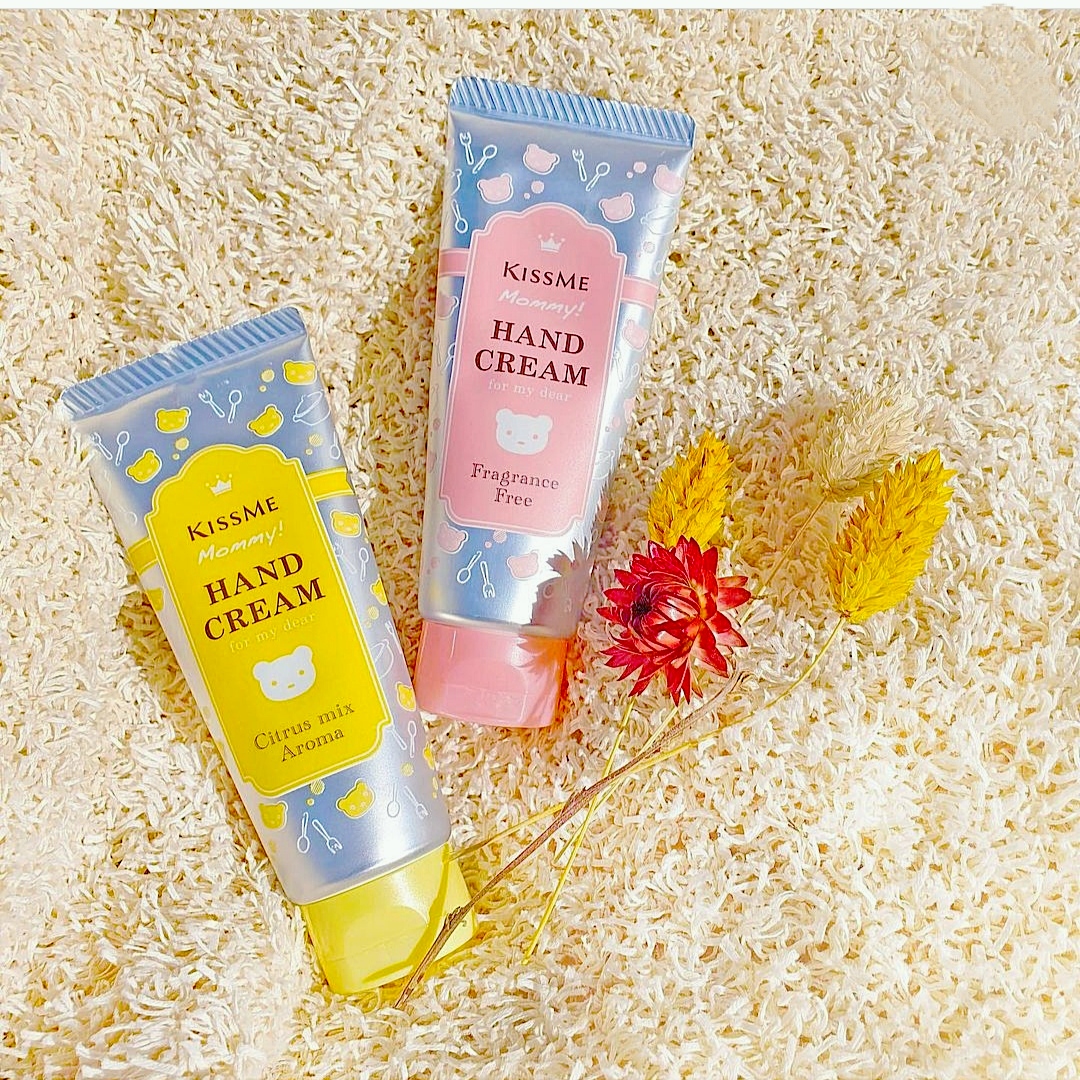 Kem Dưỡng Da Tay Cấp Ẩm Kissme Mommy Hand Cream Dành Cho Bé Từ 6 Tháng Tuổi Và Da Nhạy Cảm 60g