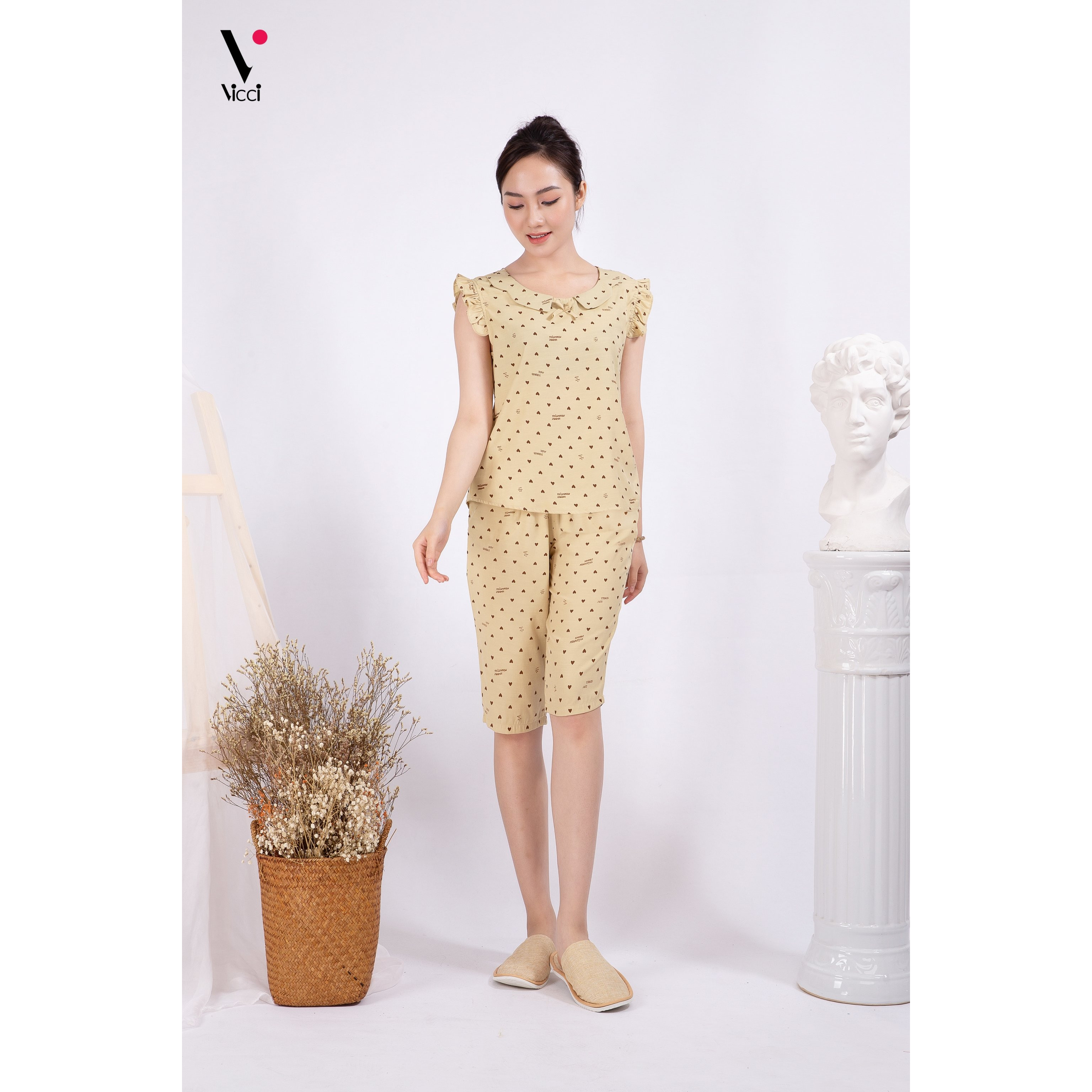Đồ Bộ Nữ Cộc Tay - Đồ Bộ Mặc Nhà - Đồ Ngủ Mặc Nhà Nữ - Đồ Bộ Nữ Lửng - Set Bộ Đũi Mặc Nhà Nữ Vicci Bdt.01 Phối Hoạ Tiết Tim - Mẫu 5 - Xl