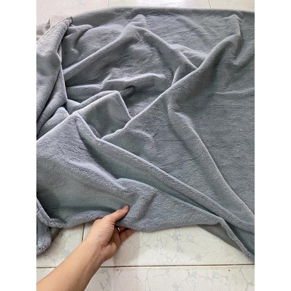 THẢM LÔNG MÀU XÁM TRO MỊN LÔNG NGẮN