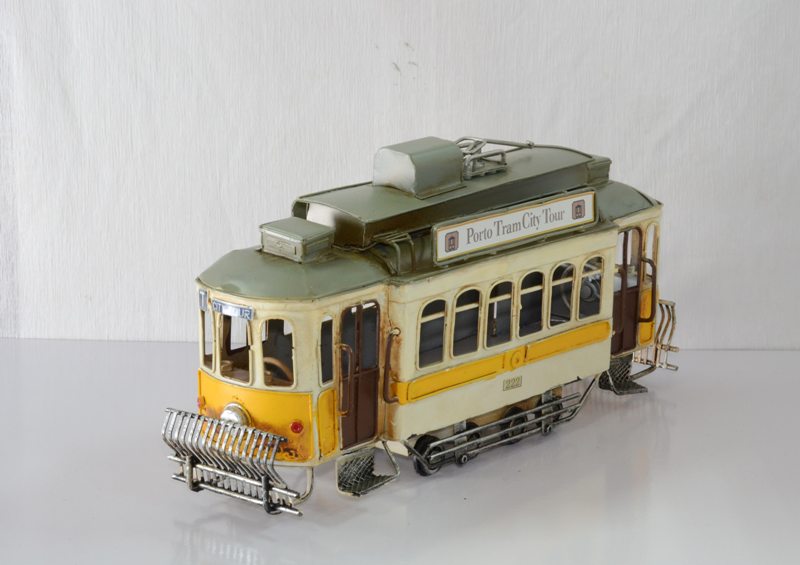 Mô hình Xe điện cổ Retro Kim loại trưng bày / Vintage Metal Tram handmade Decoration (1304E-3538)