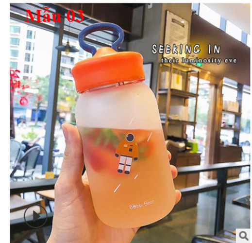 Bình Nước Thủy Tinh Có Ngăn Lọc Dễ Thương