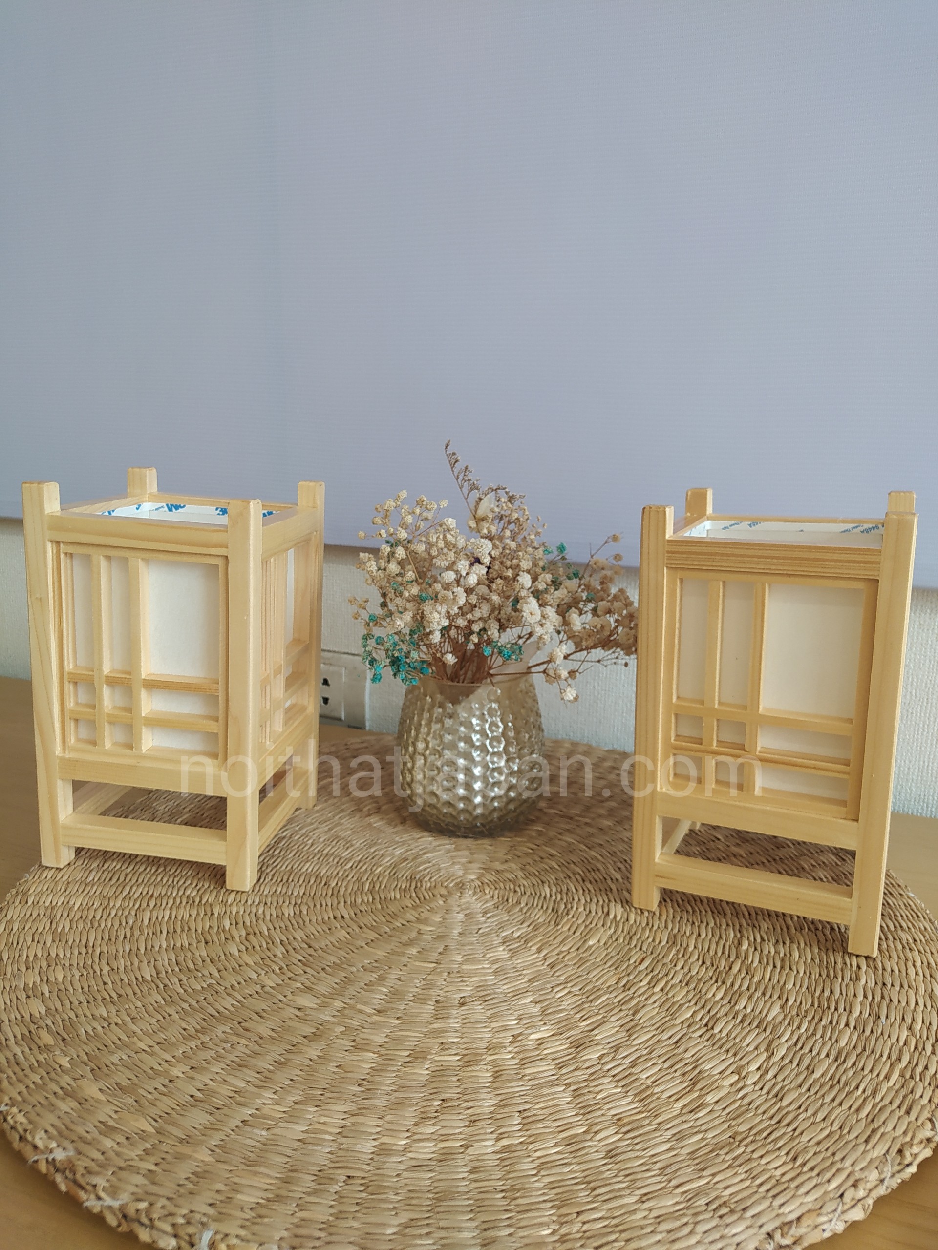 Đèn bàn gỗ tự nhiên, đèn shoji, trang trí phòng trà, phòng thiền phong cách Nhật Bản, chất liệu gỗ tự nhiên hoàn toàn kết hợp shoji Nhật bản, gồm đèn Led ánh sáng vàng
