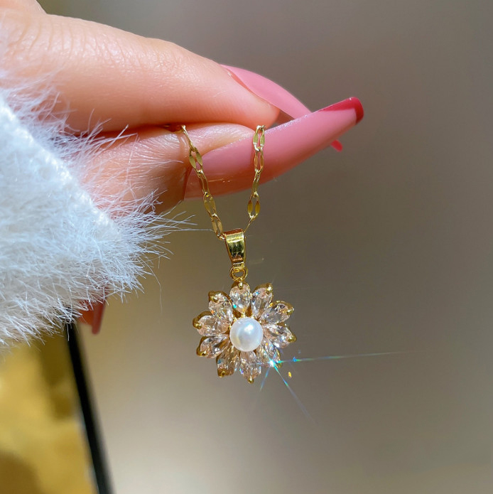 Dây Chuyền Titan Hoa Kim Cương Ngọc Trai Sang Trọng TT 4175