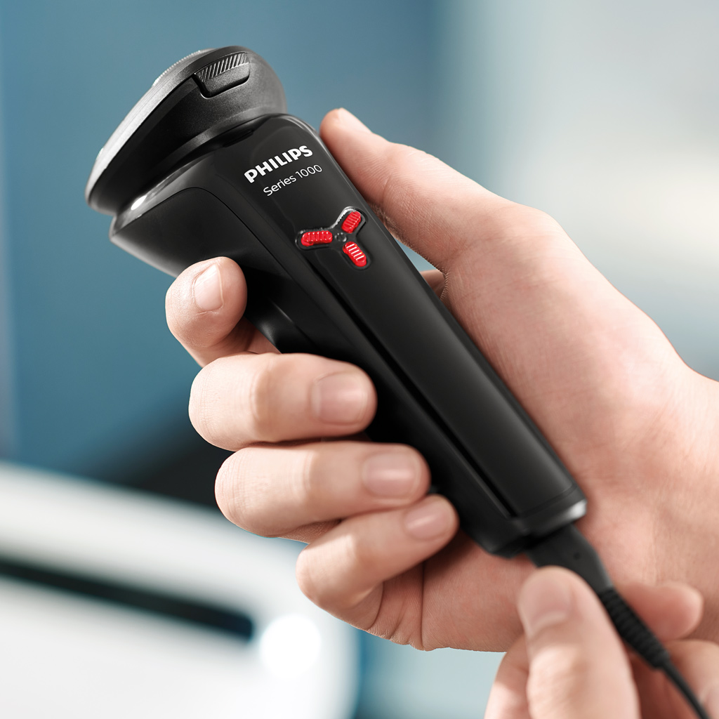 Máy cạo râu Philips S1103/02 - Cạo khô hoặc ướt - Lưỡi dao được mài tự động - Hàng chính hãng