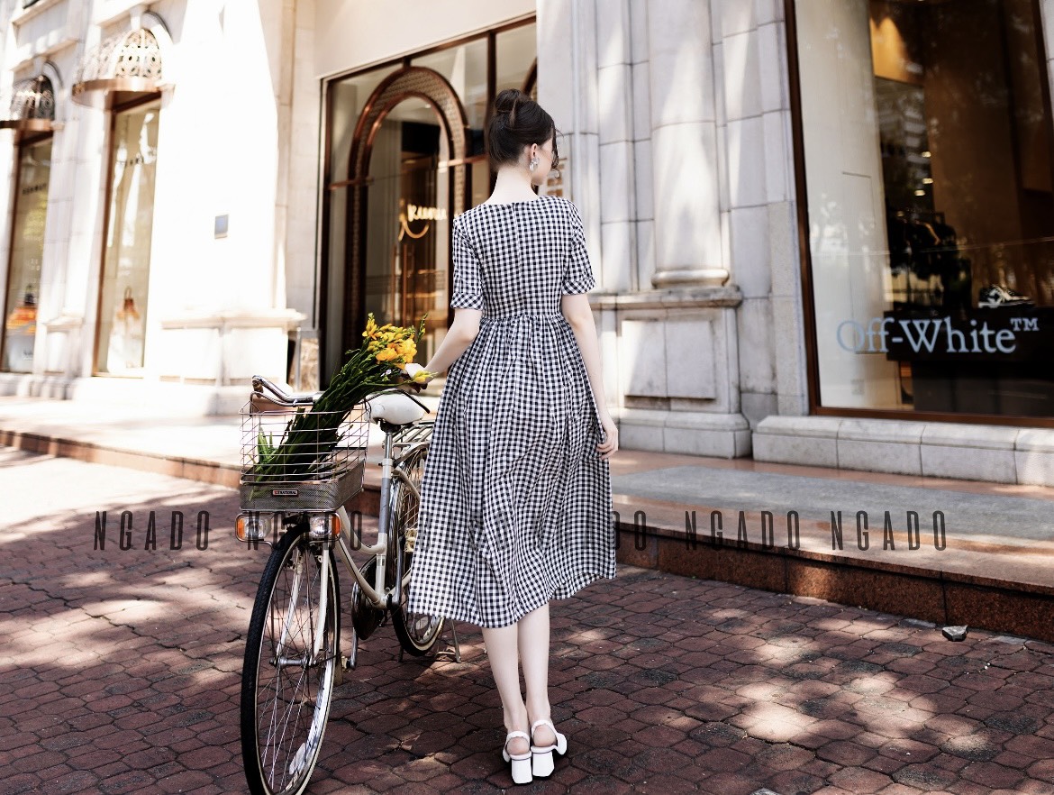 Đầm babydoll caro đen NGADO