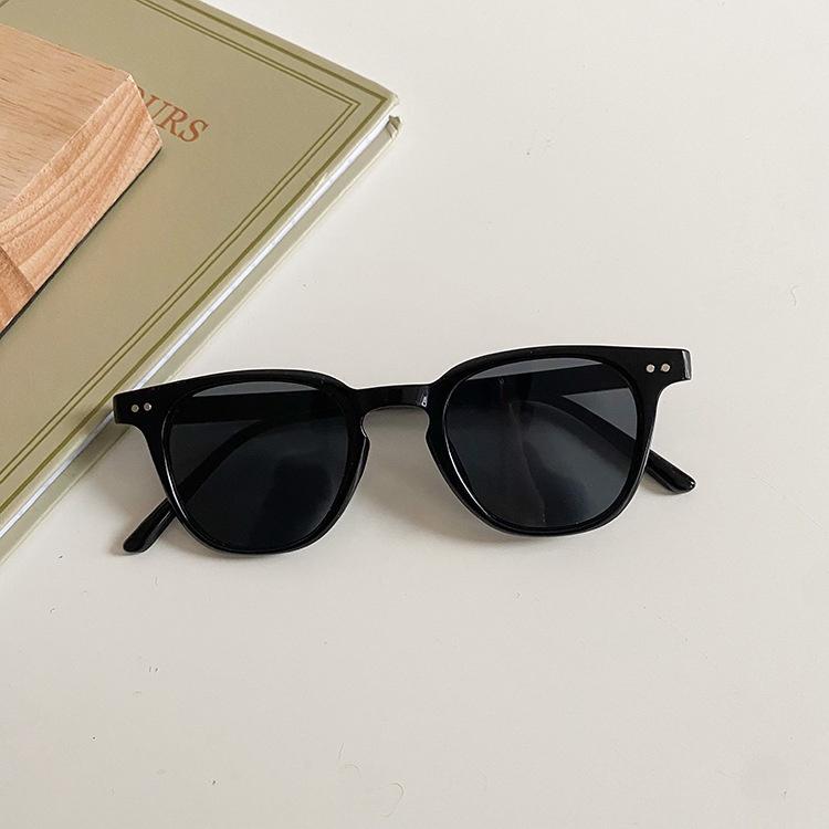 Kính râm mắt mèo gọng vuông bầu chống tia UV 400 cho bé K912