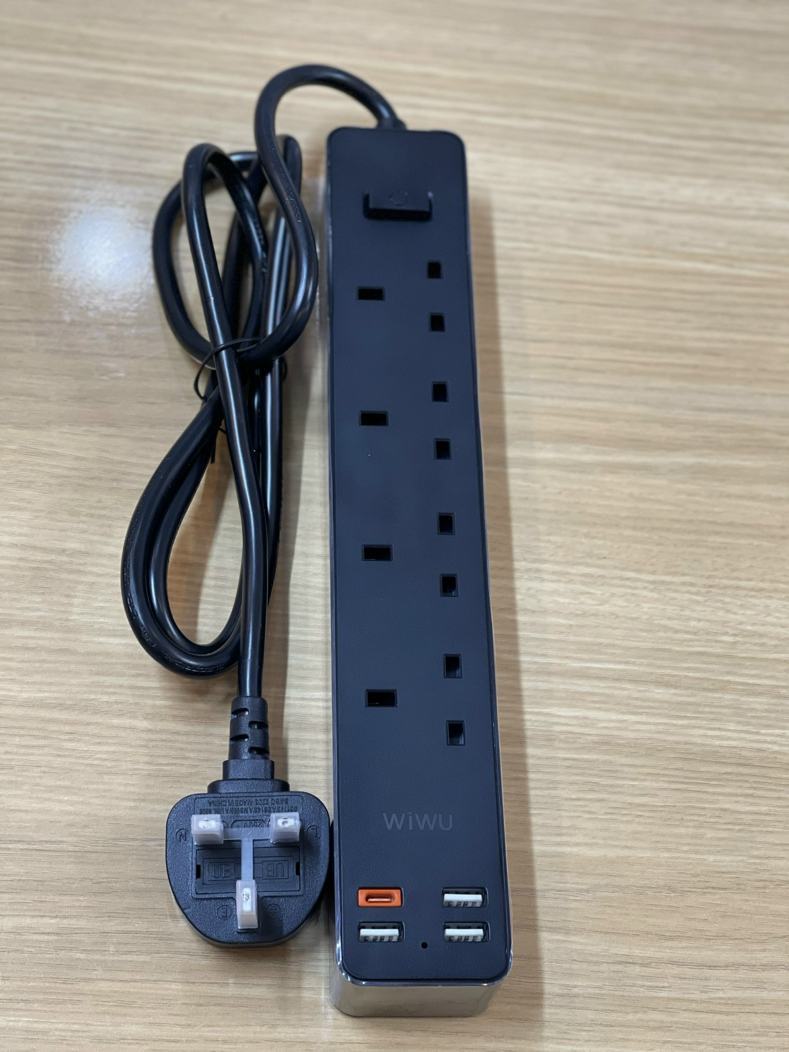 Ổ Điện Wiwu Power Strip USB-C*1+ USB-A*3 U02 Dành Cho Điện Thoại, Laptop, Có Đầu USB Sạc Tất Cả Các Thiết Bị - Hàng Chính Hãng