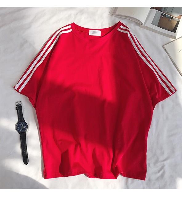 Áo thun tay lỡ form rộng