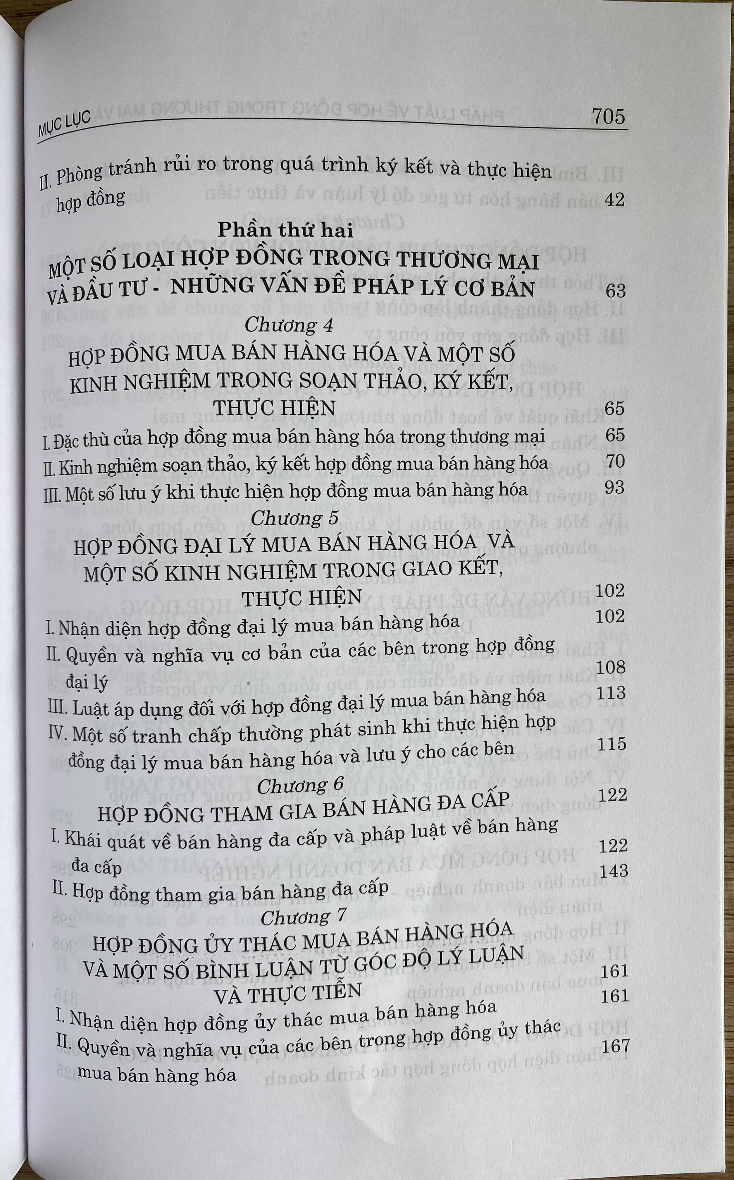 Sách - PHÁP LUẬT VỀ HỢP ĐỒNG TRONG THƯƠNG MẠI VÀ 1 ĐẦU TƯ NHỮNG VẤN ĐỀ PHÁP LÝ CƠ BẢN